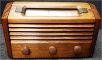 Antique RCA Victor Radio Model 66X13
