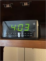 GE Alarm Clock/AmFm Radio