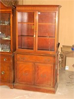 China cabinet w/(2) glass front doors; measures