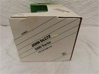 John Deere 8400, 1/16 scale in box, collectors