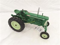 Oliver 880 tractor 1/16 scale