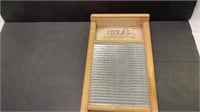 Vintage Ideal Canadian Woodware washboard.