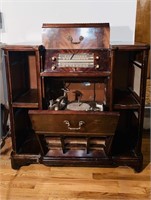 1940s record player radio cabinet, by Philco