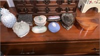 Collection of 9 small jewelry boxes and pen
