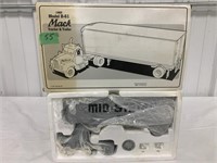 Mack 1960 B-61 Tractor & Trailer