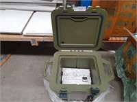 Otter Portable Insulated Chiller Box