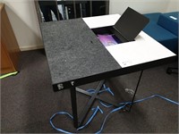 4 Steel Timber Topped Office Tables Approx 1m x 1m