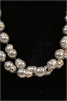 WHITE RING PEARL ESTATE NECKLACE