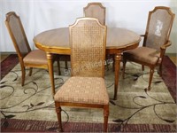 Traditional Style Oak Dining Table, 4 Chairs