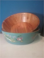 Pair of Tracy Porter wooden salad or fruit bowls