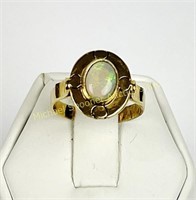 VINTAGE 14K YELLOW GOLD OPAL RING