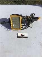 Hanging work light with clamp