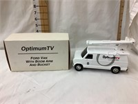 Ertl 1/32 Optium TV Van, NIB