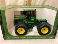 Ertl John Deere 9420 1/16 Tractor NIB