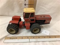Ertl Allis-Chalmers 1/32 4x4 Tractor