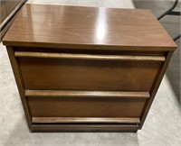 (L) Bassett Furniture Vintage Wooden 2 drawer