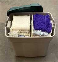 22 gal Rubbermaid tote full of lace