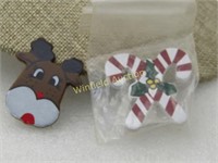 Vintage 2 Christmas Painted Brooches, Wooden, Rein