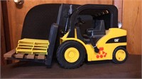 1995 Toy state Industrial Cat Hilo battery powered