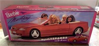 B1194 Mattel Barbie Mustang magically expands