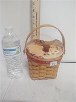 longaberger with liner &protector has small heart