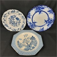 3 x Vtg and Newer Blue Pattern Plates
