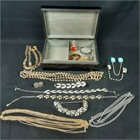 Jewelry Box with 15+ Fashion Pieces