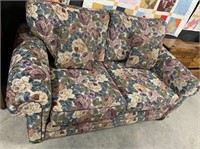 Floral Loveseat with 2 pillows and bun feet