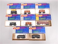 (8) Roundhouse Rail Cars