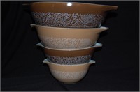 4 Vintage Pyrex Bowls - Complete Set