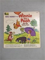 1965 Walt Disney Winnie the Pooh and the honey