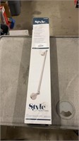 Style selections 18in towel bar