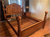 Queen size bedroom suite incl.: bed, dresser