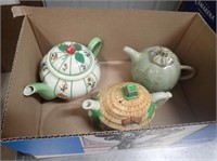 England Teapot, Potter's Teapot, Japan Teapot