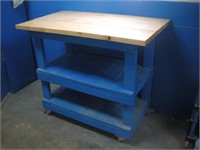 Wood Work Bench On Casters 48 x 28 x 42