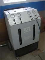 RTI Refrigerant Recycling Center Model TO2670E