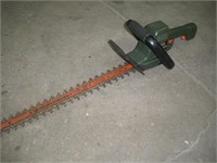 B&D 22 Inch Electric Hedge Trimmers