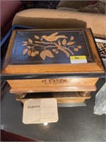 MAJORICA WOODEN SEWING BOX