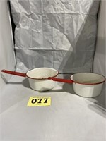 Set of 2 with wand red enamel Pots