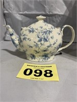 Pepper Tree Tea Wares porcelain Tea Pot