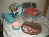 Plastic Kitchenware and pizza pans