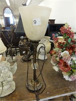 22" lamp with metal base