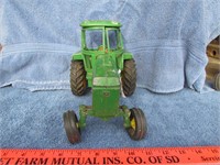 ERTL John Deere Tractor