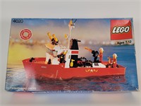 Lego Boxed 4020 Fire Fighter
