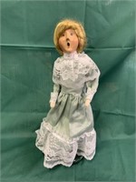 Byers Choice Victorian Dancing Female