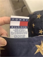 TOMMY HILFIGER BED SPREAD AND THROW PILLOWS
