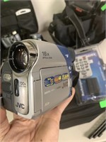 JVC CAMCORDER WITH STAND EXTRA BATTERY AND CASE