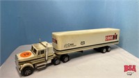 Ertl Die Cast Truck  w/ Case IH Van Trailer