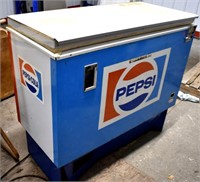Chest Type Pepsi Cooler 42" x 23" x 38" High