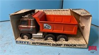 Ertl Automatic Dump Truck,  IH Trans Star, Heavy